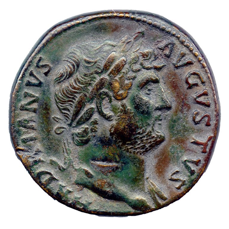 Roma. Sesterzio in bronzo di Adriano con ritratto dell’Imperatore (dritto), 125-128 d.C.